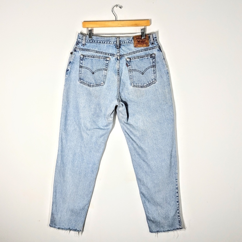Custom Distressed High Waisted Vintage Levi's Mom Jean Classic Relaxed Fit - Picture 4 of 7